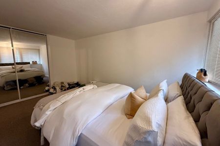 Crib Street - Photo 4