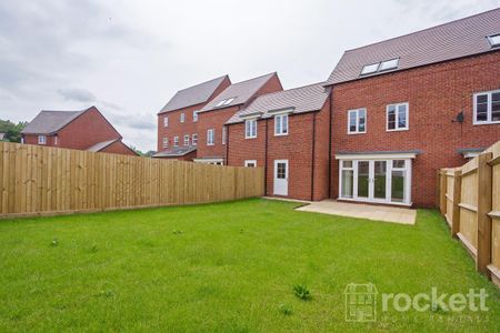 4 bed House to rent in Renaissance Way, Barlaston, ST12 - Photo 3