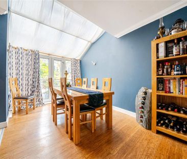 4 bedroom terraced house to rent - Photo 4