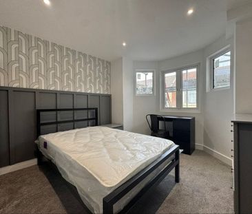 Room 5, Angerstein Road, Portsmouth - Photo 1