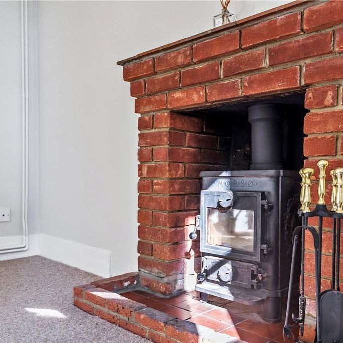 2 bedroom detached house to rent - Photo 1