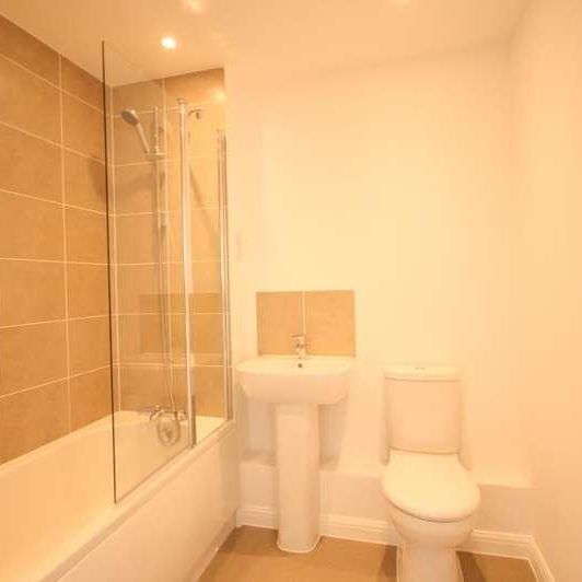 West Central, Stoke Road, Slough, SL2 - Photo 1