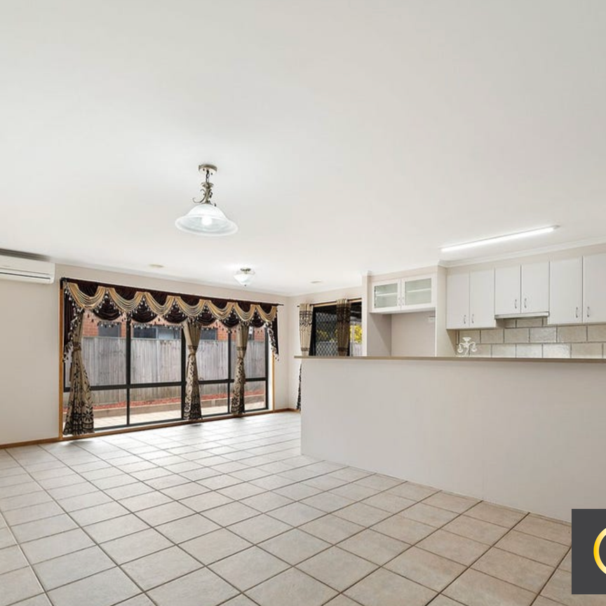 8 Pemberton Place, Jerrabomberra NSW 2619 - House For Rent | Domain - Photo 1