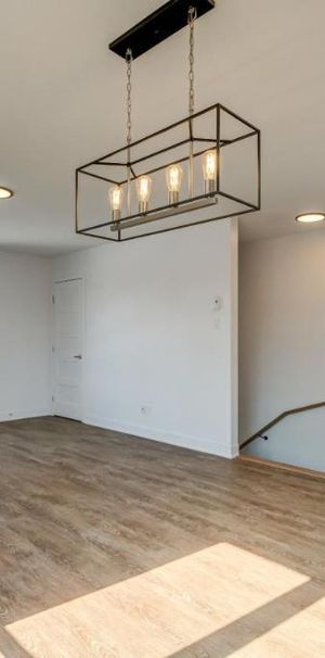 Spacieux 4.5 très propre et bien entretenu - Photo 1