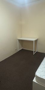 Hornsby - Photo 3