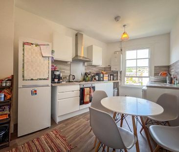 2 bedroom maisonette to rent - Photo 4