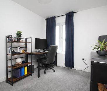 2 bedroom flat to rent - Photo 4