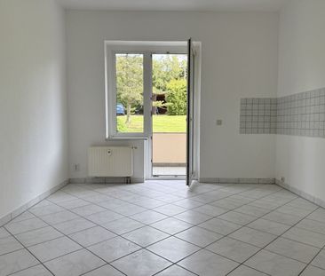 2-Raum • ruhige Lage • Chemnitz • mit Balkon • viel Grün • Laminat ... - Photo 1