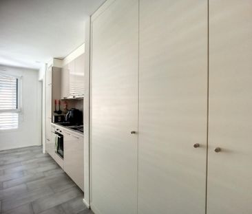 Sion, appartement de 2 pièces au coeur de St-Guérin, proche du cent... - Foto 1