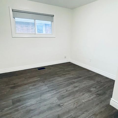 For Lease - 497 Upper Kenilworth Avenue Unit# Upper, Hamilton, Ontario - Photo 1