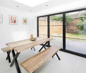 4 bedroom property to rent - Photo 4