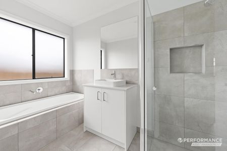 25 Ambient Crescent, Beveridge VIC 3753 - House For Rent | Domain - Photo 5