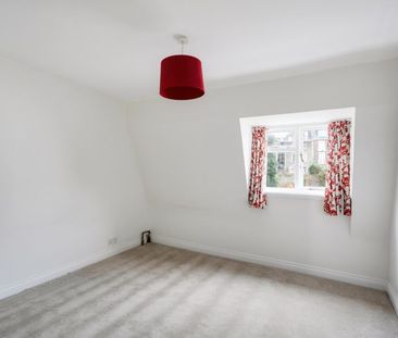 2 Bed Flat - Photo 5