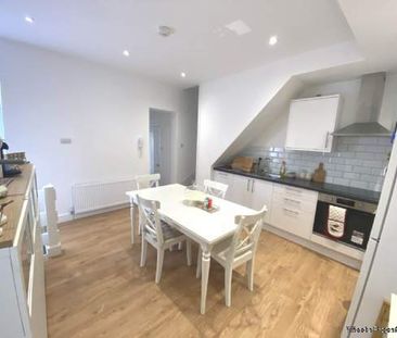 2 bedroom property to rent in Borehamwood - Photo 4