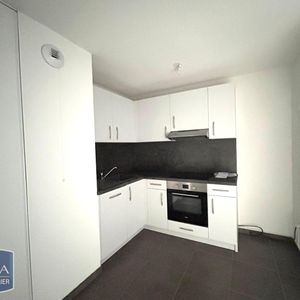 Location Appartement 3 pièces 50m² BONNEVILLE 74130 - Photo 2