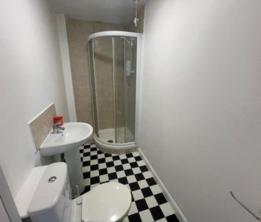 1 bedroom ground floor flat to rent - Photo 4