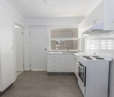 2/6 Hodel Street, Rosslea QLD 4812 - House For Rent - $385 | Domain - Photo 2