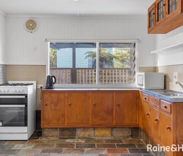 Waterfront Retreat - Photo 6