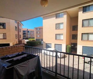 3/5 griffiths, Blacktown NSW 2148 - Photo 2