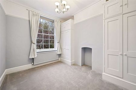 Charming period conversion in Bedford Park - Photo 4