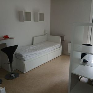 Location Appartement 1 pièce 18m² - Photo 2