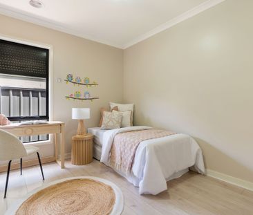 Immaculate Living in a Quiet Craigieburn Pocket - Photo 6