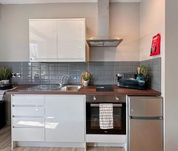 6 bedroom terraced house to rent - Photo 5