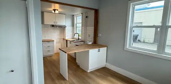 Mignon 4 1/2 Situé Au 20 8e Avenue Nord - Photo 2