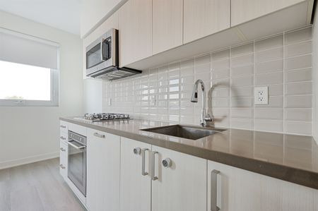 For Lease - 501 St Clair Avenue Unit# 219, Toronto, Ontario - Photo 2