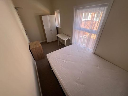 5 bedroom house share to rent - Photo 1