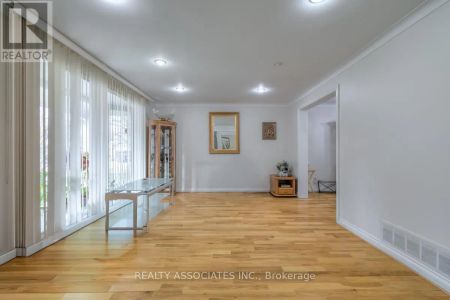 161 HIGHLAND PARK BOULEVARD - Photo 3