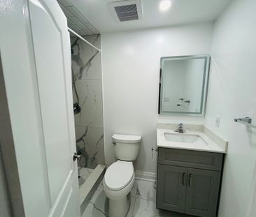 For Lease - 15 Marilake Drive, Toronto, Ontario - Photo 5