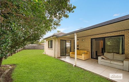 FOUR BEDROOM HOME IN QUIET CUL-DE-SAC - Photo 4