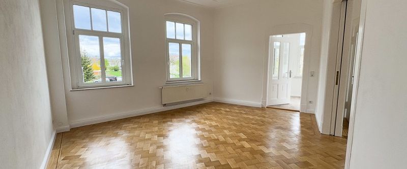 4-Raum-Wohnung im Altbau-Stil mit Balkon zentrumsnah in Aue - Photo 1