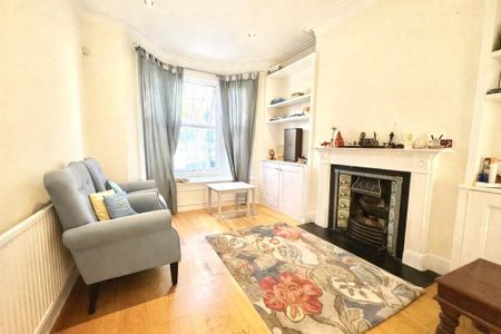 4 bedroom terraced house to rent - Photo 3