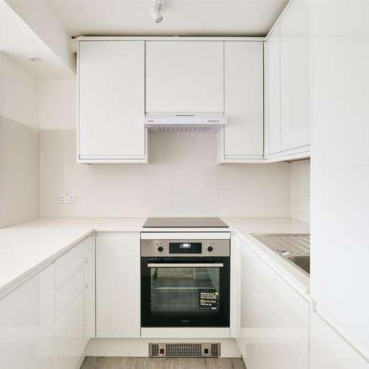 Carrara Wharf, Fulham, SW6 - Photo 1