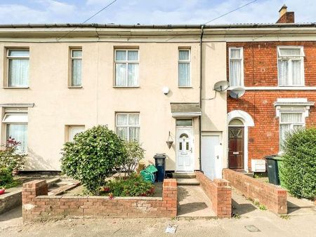 Shaw Road, Dudley, DY2 - Photo 2