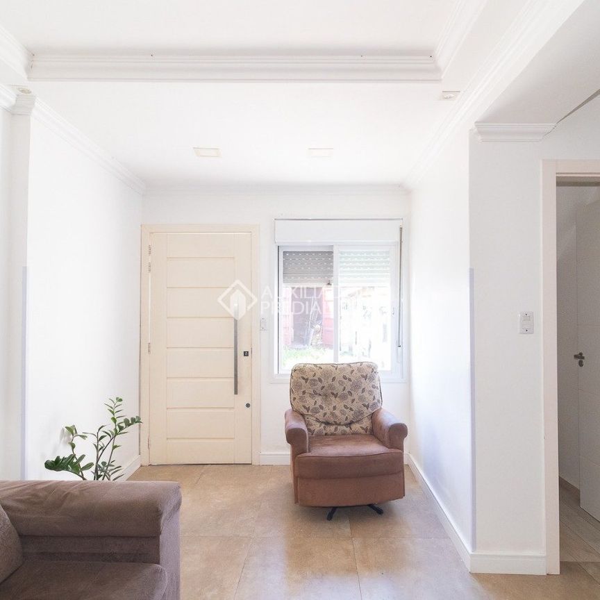 Casa com 3 quartos e 110m² para alugar em Aberta dos Morros, Porto Alegre. - Photo 1