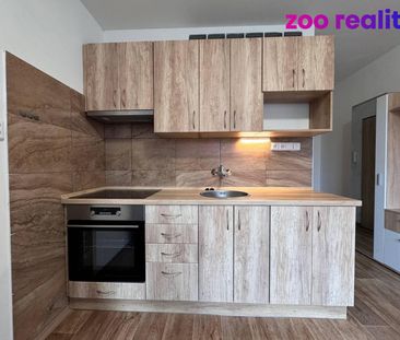 Pronájem bytu 1+1 36 m² - Photo 1