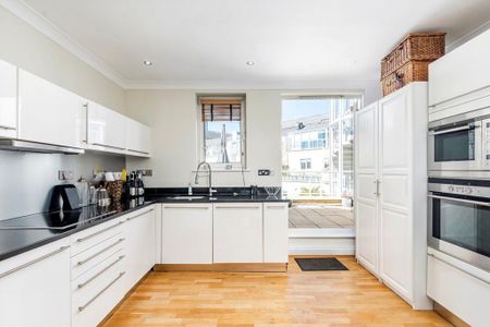 3 bedroom flat to rent - Photo 5