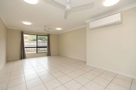 Fully Air Conditioned - Large Tiled Patio - Side Access - Corner Block - Photo 5