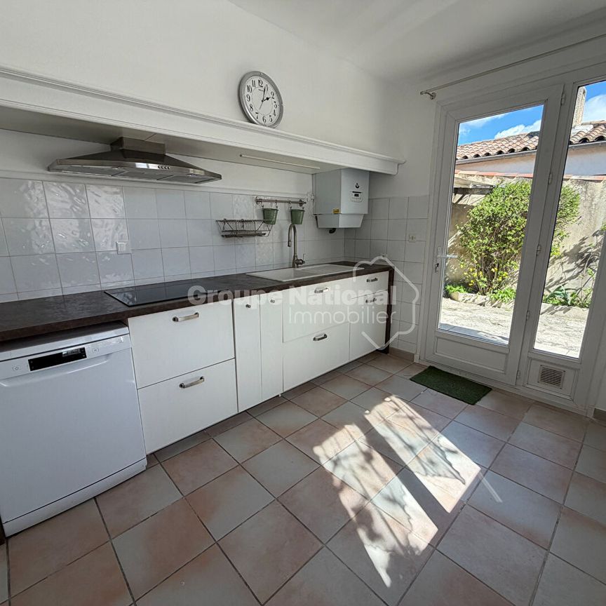 NIMES - CASTANET, - Photo 1