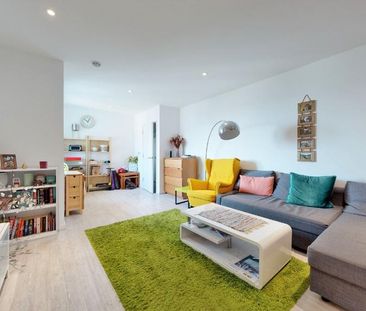 2 bedroom flat to rent - Photo 1