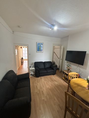 283a TIVERTON ROAD - Photo 2