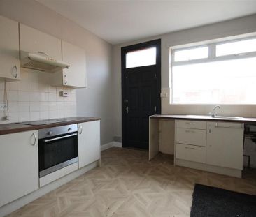 2 bedroom terraced house to rent - Photo 6