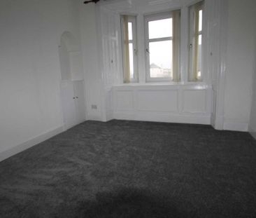 3 bedroom flat to rent - Photo 6