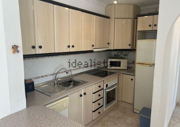 Alquiler de piso en Calle Rias Bajas, 3