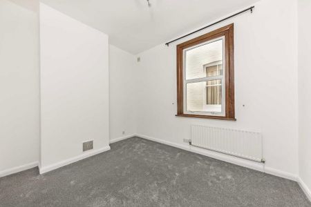 3 bedroom house to rent - Photo 3