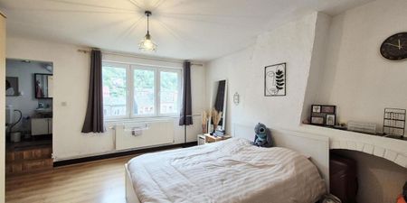 Appartement te huur in Liège voor € 550 met 1 slaapkamer - Photo 2