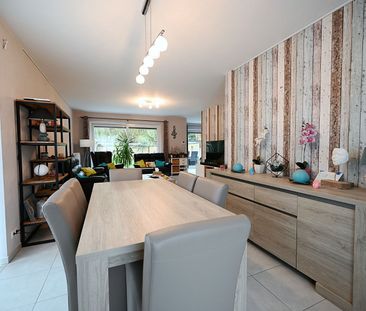 Prachtig afgewerkte woning in doodlopende straat - Photo 2